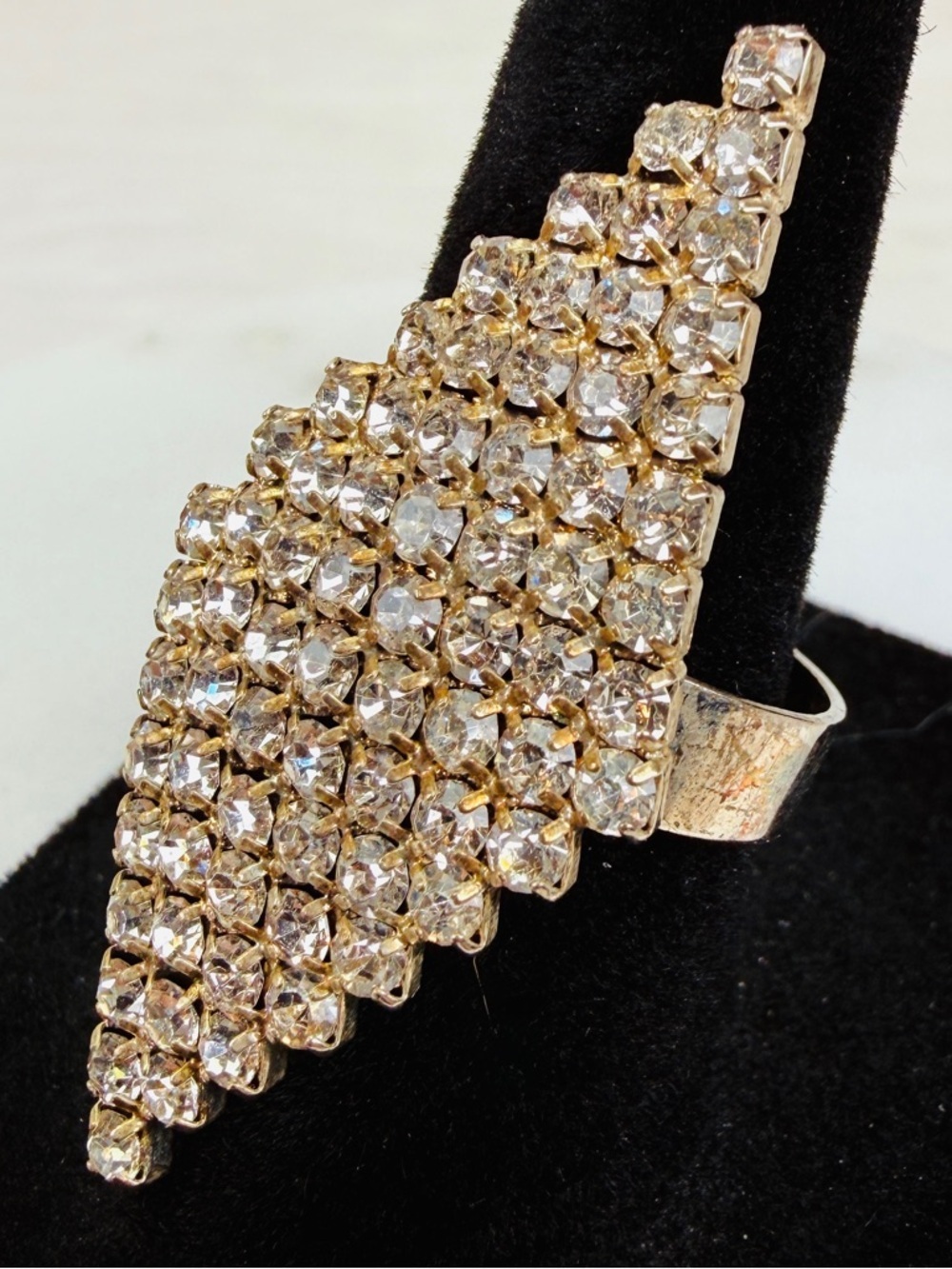 Sparkling Rhinestone 7.5 adjustable Statement Ring - Picture 3 of 6